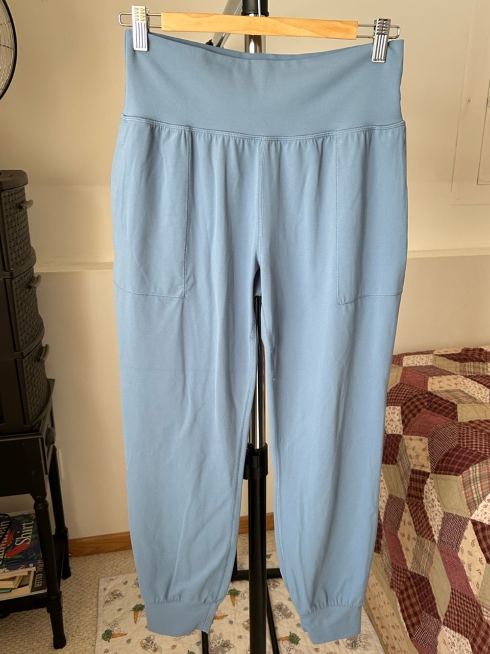 Athleta Salutation Jogger